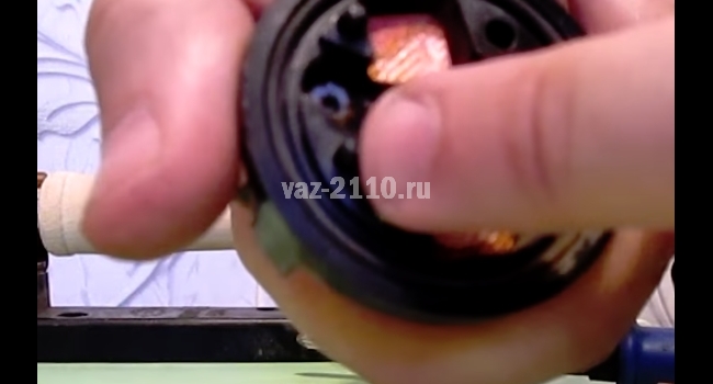 Как разобрать втягивающее реле стартера на ВАЗ 2110