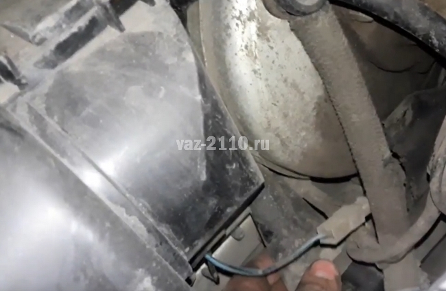 Как поменять радиатор печки ВАЗ 2110